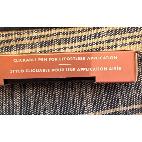 E.L.F Pout Clout Lip Plumping Pen JUST PEACHY 0.07 Oz - Picture 4 of 6